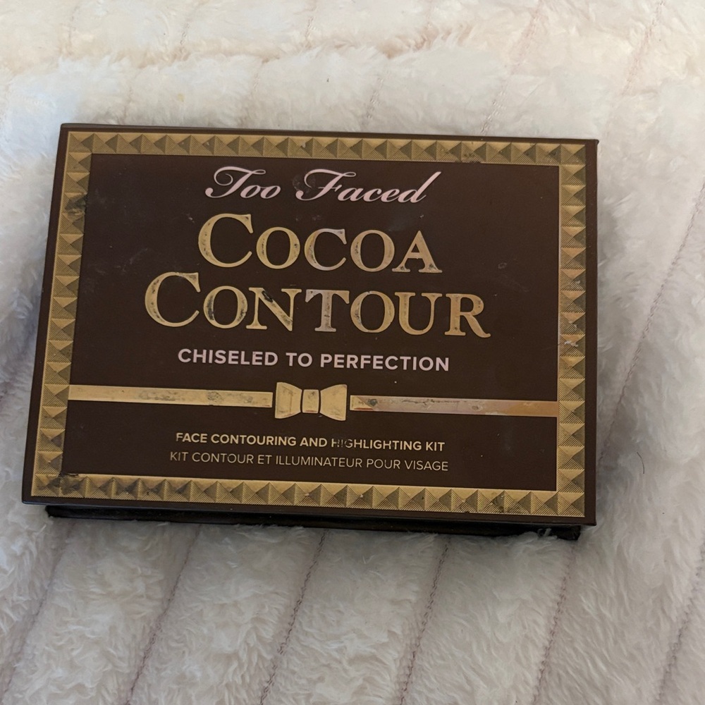 Too Faced Cocoa Contour Chiseled Kit in Brown and Gold